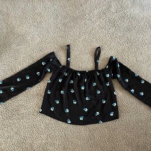 Urban outfitters women cropped top  , size M